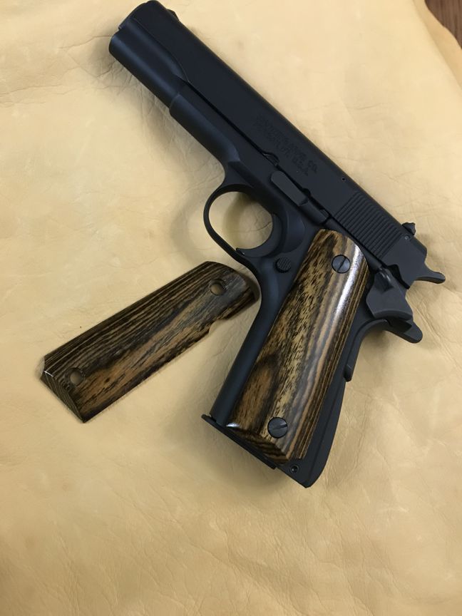 Browning 1911-22/380 grips - Bocote
