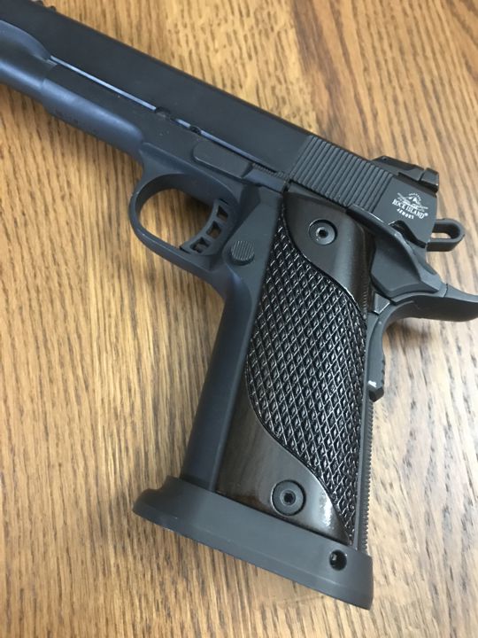 RIA - ROCK/TAC ULTRA FS HC Grips - w/Signature Checkering w/MagWell - Ziricote