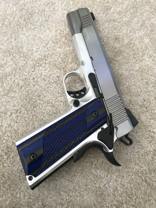 1911 Full size grips - Veneer Laminate - Blue Angel, Signature Checkering - Beveled Bottom