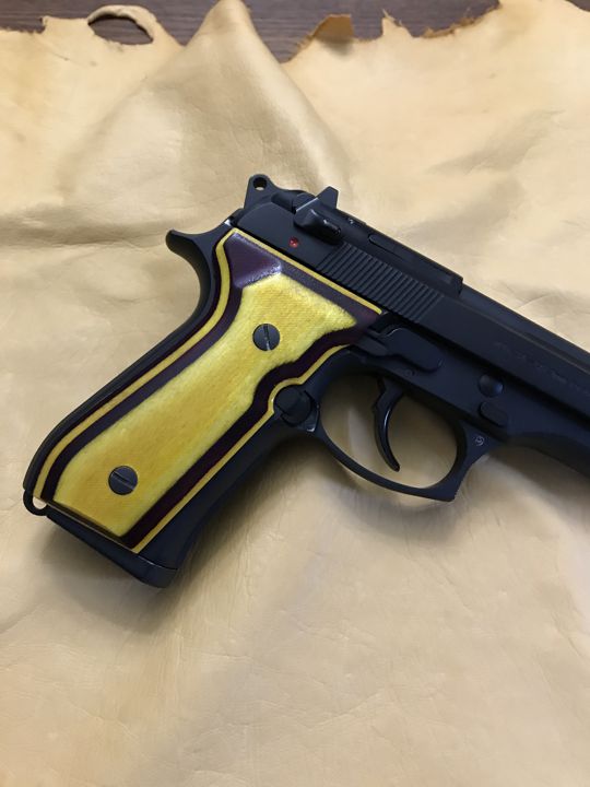 Beretta 92 FS Full size Grips - Veneer Laminate - Yellow Jacket