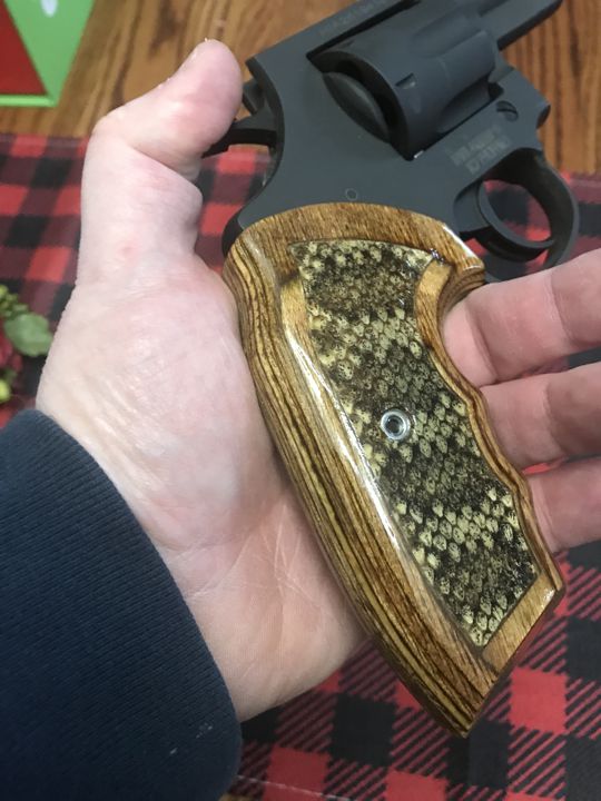 RIA - M200 & M206 Large Grips - Genuine Rattle Snake Skin
