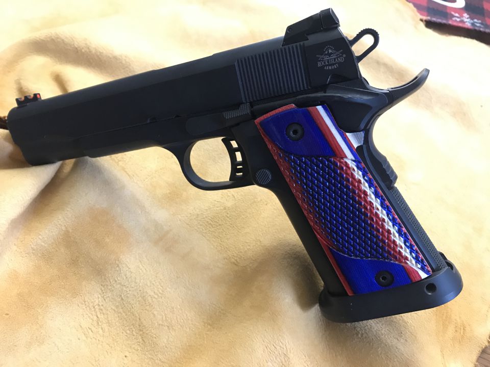 RIA - 1911 Double Stack FS HC Grips - w/MagWell, w/Signature Checkering - Veneer Laminate - Americana