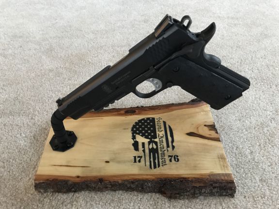1911 Full size grips - Ostrich Leather - Beveled Bottom - Black