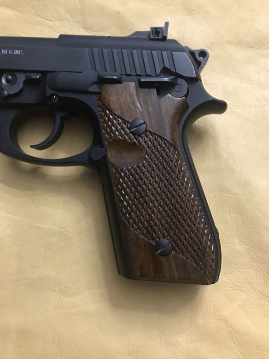 Taurus PT92 Grips - w/Signature Checkering, w/Scoop - Bolivian Rosewood