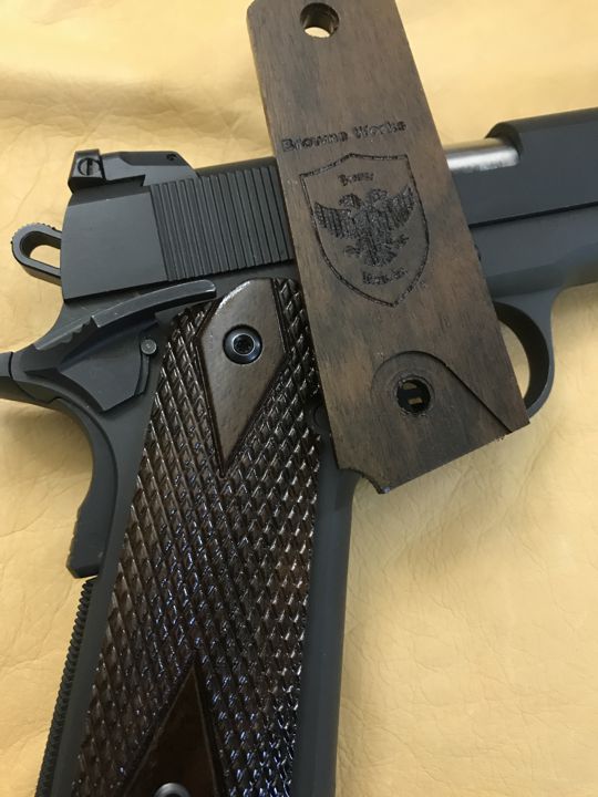 RIA - 1911 A1 Full size grips - w/Ambi Safety w/Magwell  w/Double Diamonds w/Thumb Scoop - Ziricote