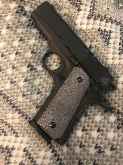 1911 Compact size grips - Bufo Toad frog skin (Grey in color)