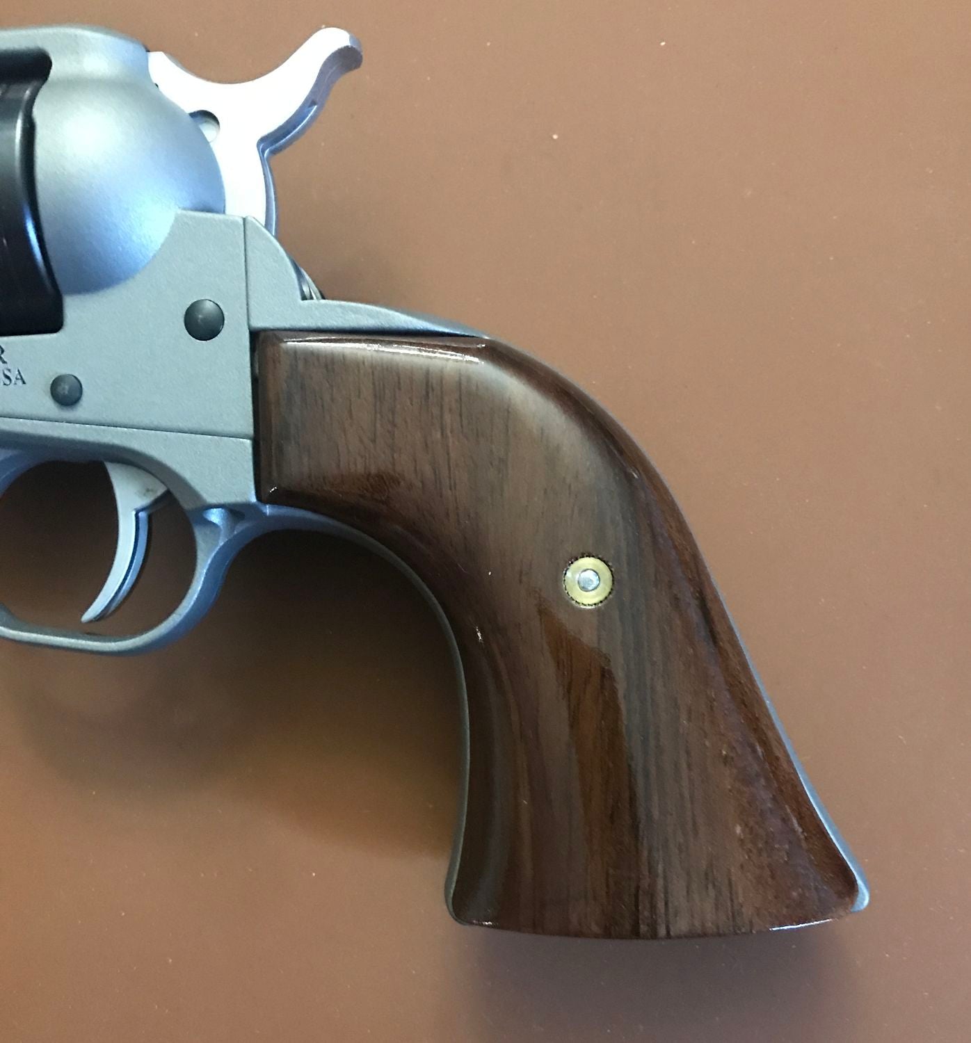 Ruger SA Revolver - XR3RED Frame - Walnut - Smooth Surface